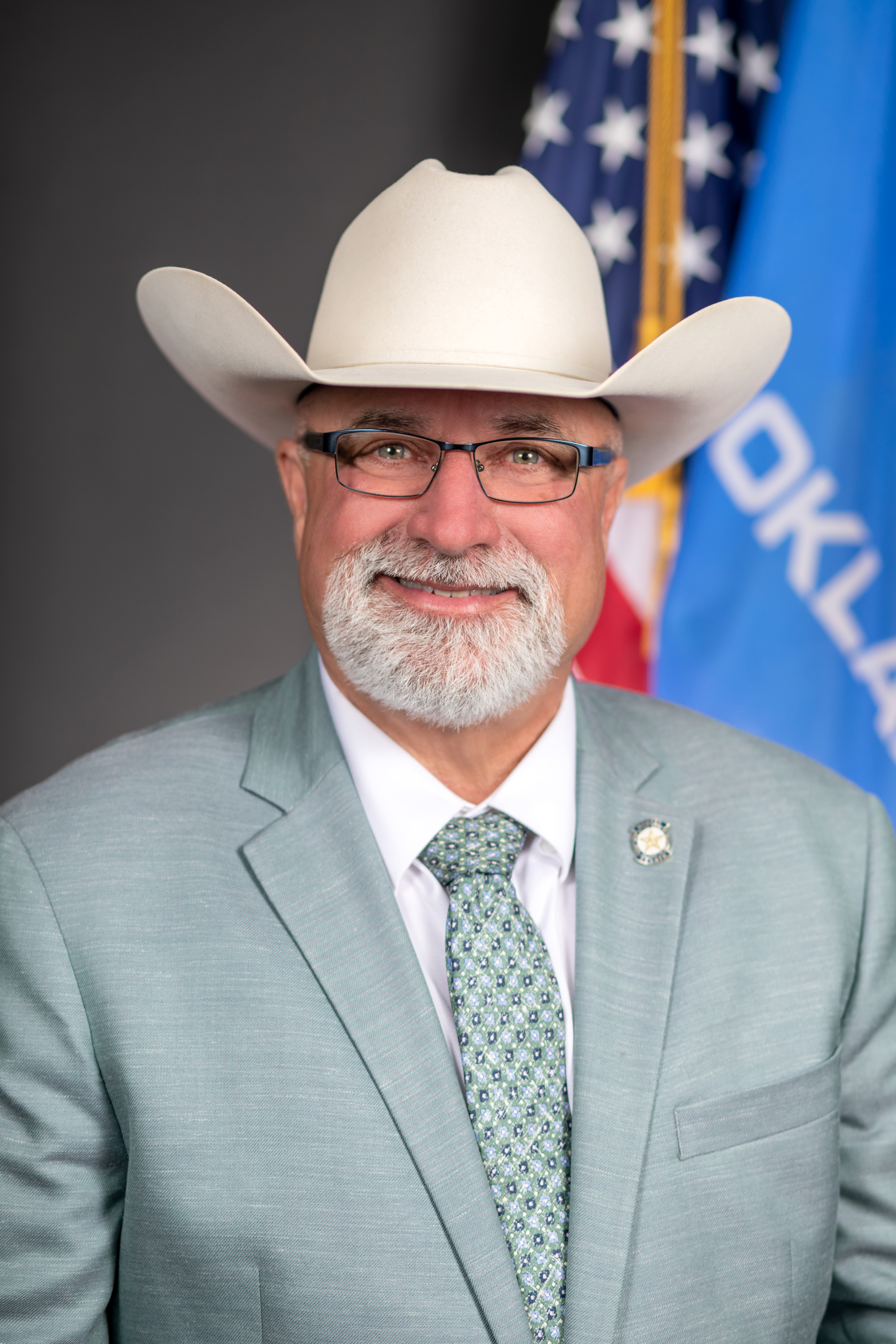 Sen. Cowboy Blake Stephens (R)
